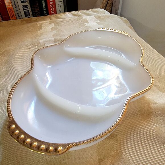 Vintage AH Fire-King White Glass 11" 3-Part Divided Relish Dish with Gold Trim - Picture 8 of 16